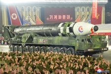 coreia-do-norte-confirma-que-lancou-missil-balistico-de-combustivel-solido