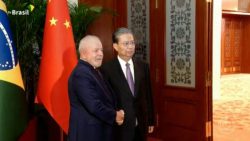 apos-viagem-a-china,-lula-visita-os-emirados-arabes-e-tem-reuniao-com-presidente-do-pais