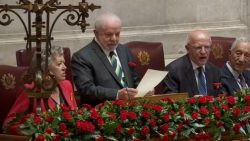 no-parlamento-de-portugal,-lula-e-vaiado-e-aplaudido,-critica-extremismo-e-condena-invasao-da-ucrania-pela-russia