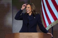 mais-de-200-politicos-do-partido-republicano-assinam-carta-em-apoio-a-candidata-democrata-kamala-harris